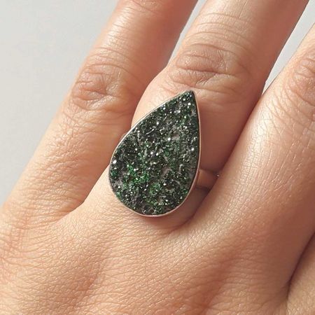 Uvarovite Ring