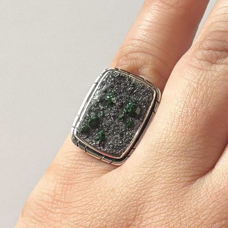 Uvarovite Ring