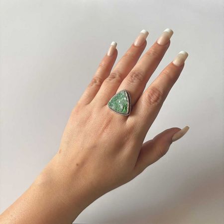 Uvarovite Ring