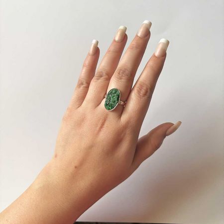Uvarovite Ring