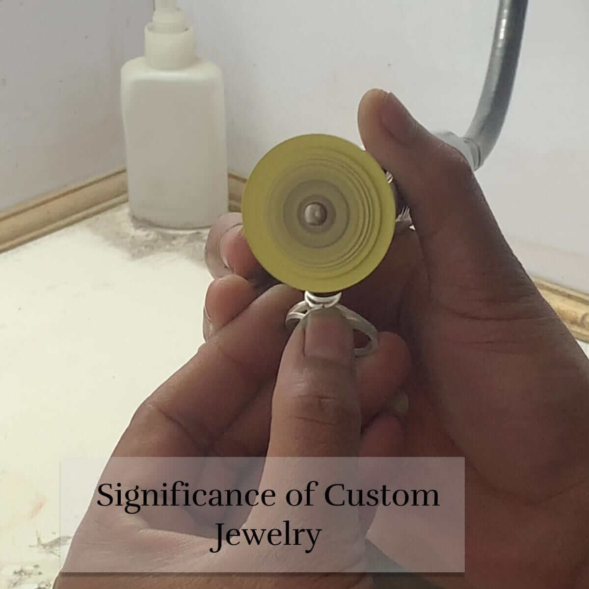 The benefits of choosing custom jewelry