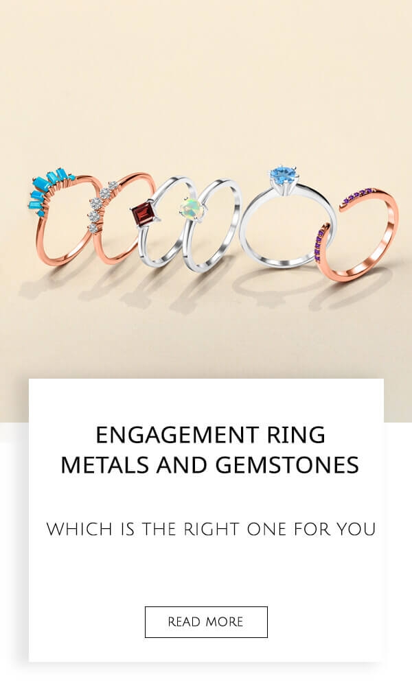  Ring Metal and gemstones