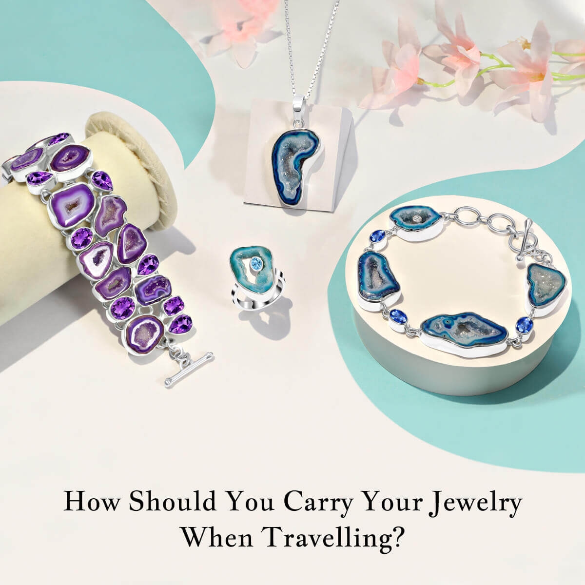 How Should You Carry Your Jewelry When Travelling?