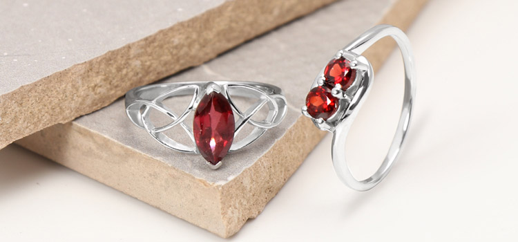 Garnet – January birthstone rings