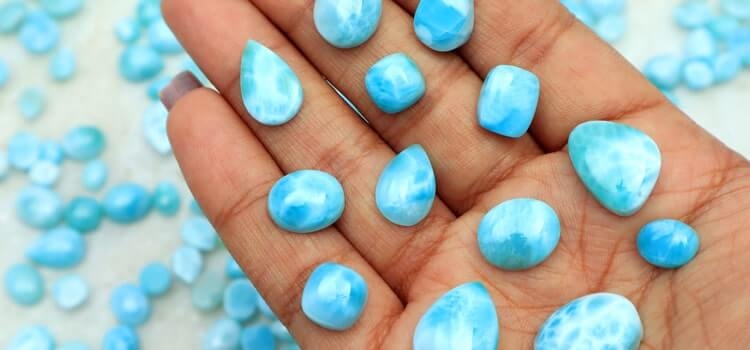 Choosing Larimar Cut Choosing Larimar Cut