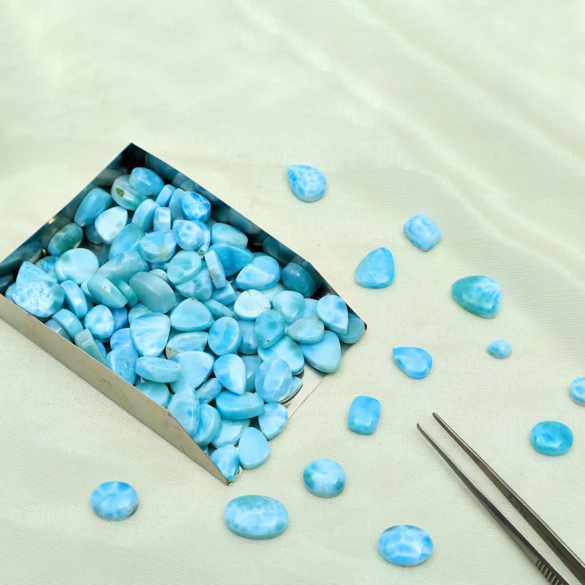 Evaluating Larimar’s Color Evaluating Larimar’s Color