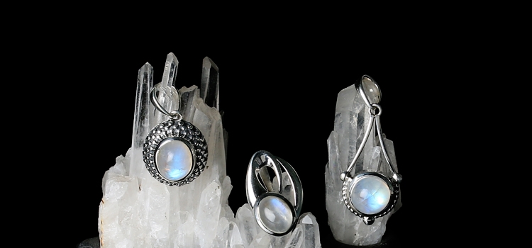 Moonstone Pendant