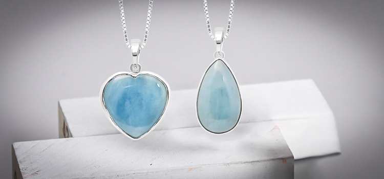 Aquamarine Stone Pendant