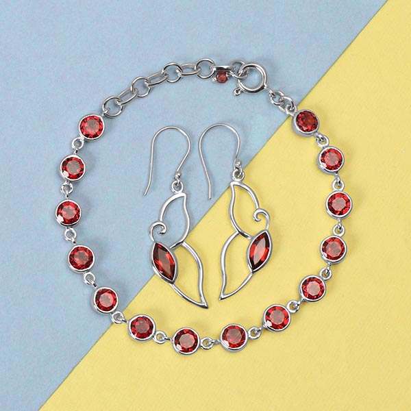 Sterling silver garnet jewelry